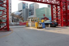 加州建材家居广场地面泊车场3万平方